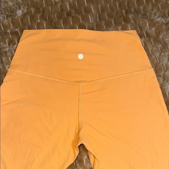 Lululemon Align Ribbed High-Rise Pant 25"
Mango Dream size 10 like New - Picture 6 of 11